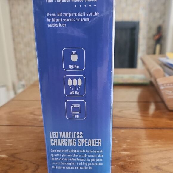 G500 LED Wireless Charging Speaker - Gray - Picture 3 of 3